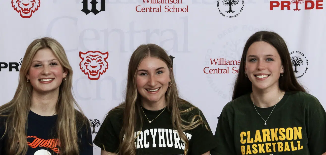 Three Williamson seniors sign to play college sports